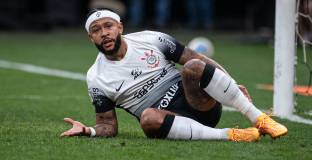 Мемфис може да напусне Коринтианс